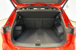 oranssi Volkswagen Tiguan 2025 kuva 37.
