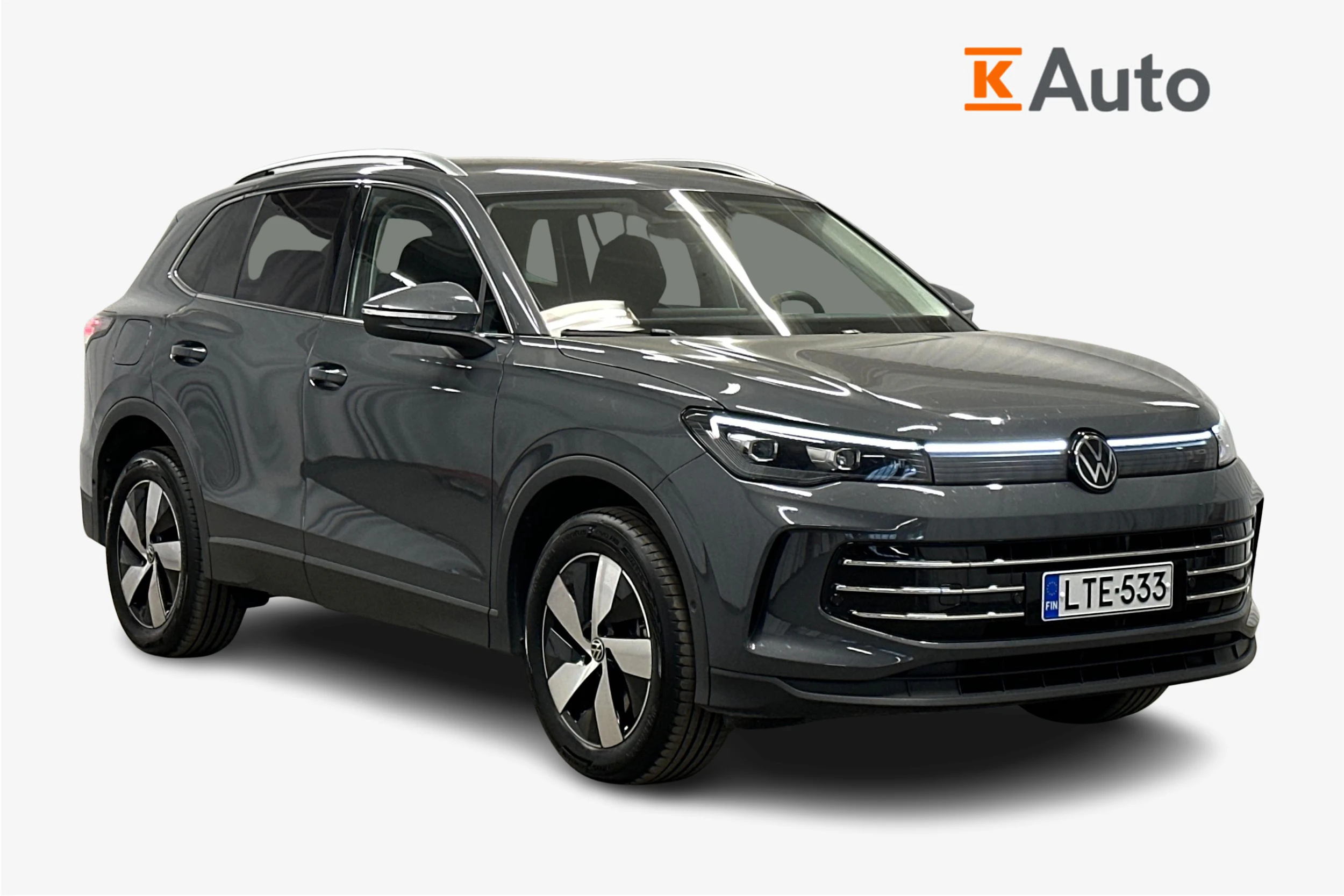harmaa Volkswagen Tiguan 2025 kuva 1.