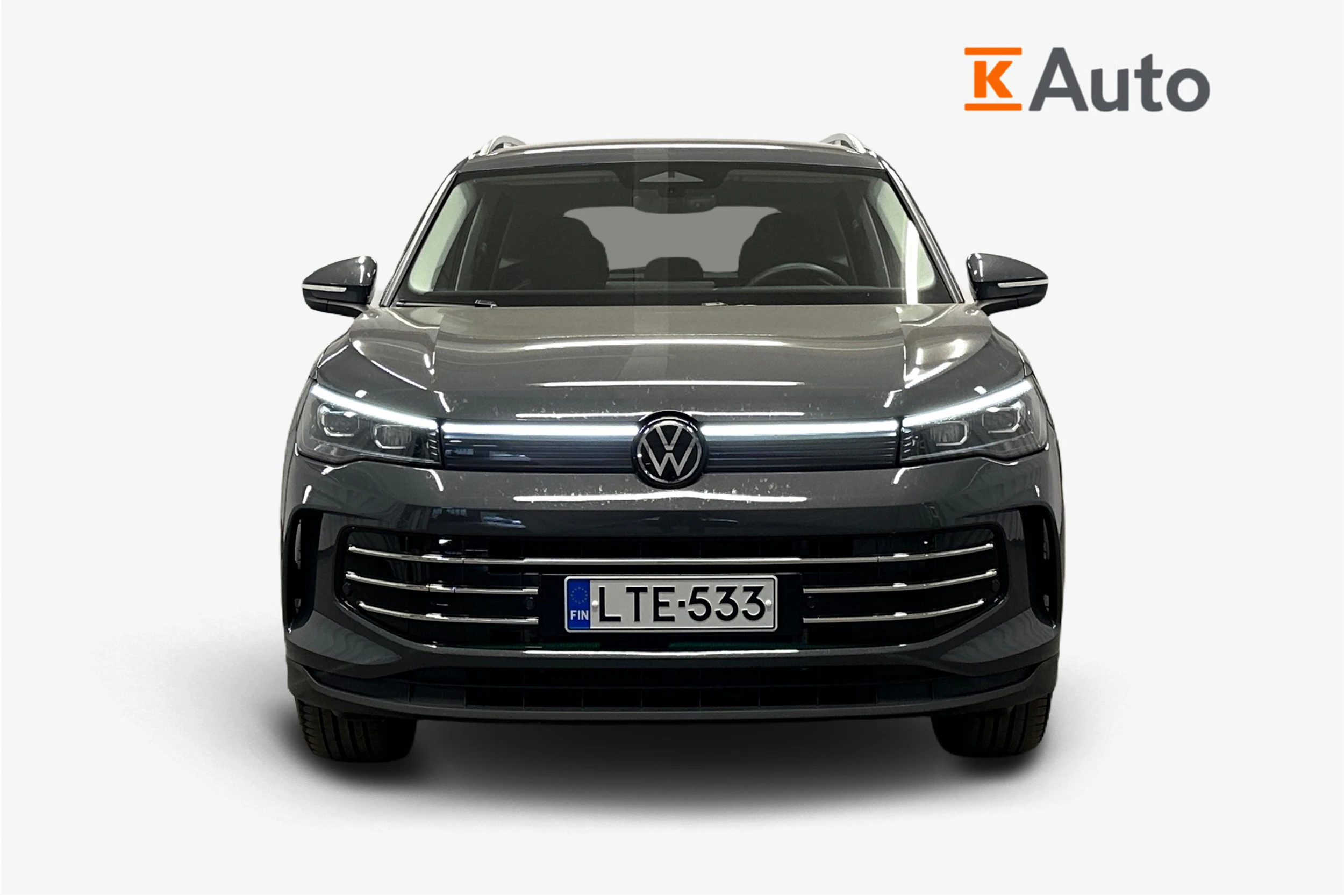 harmaa Volkswagen Tiguan 2025 kuva 4.