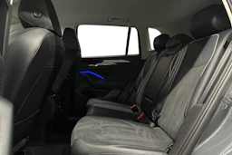 harmaa Volkswagen Tiguan 2025 kuva 8.