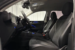 harmaa Volkswagen Tiguan 2025 kuva 15.