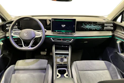 oranssi Volkswagen Tiguan 2025 kuva 9.