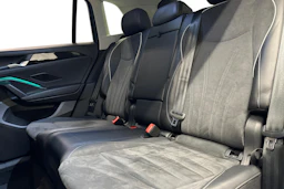 oranssi Volkswagen Tiguan 2025 kuva 11.