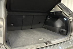 oranssi Volkswagen Tiguan 2025 kuva 17.