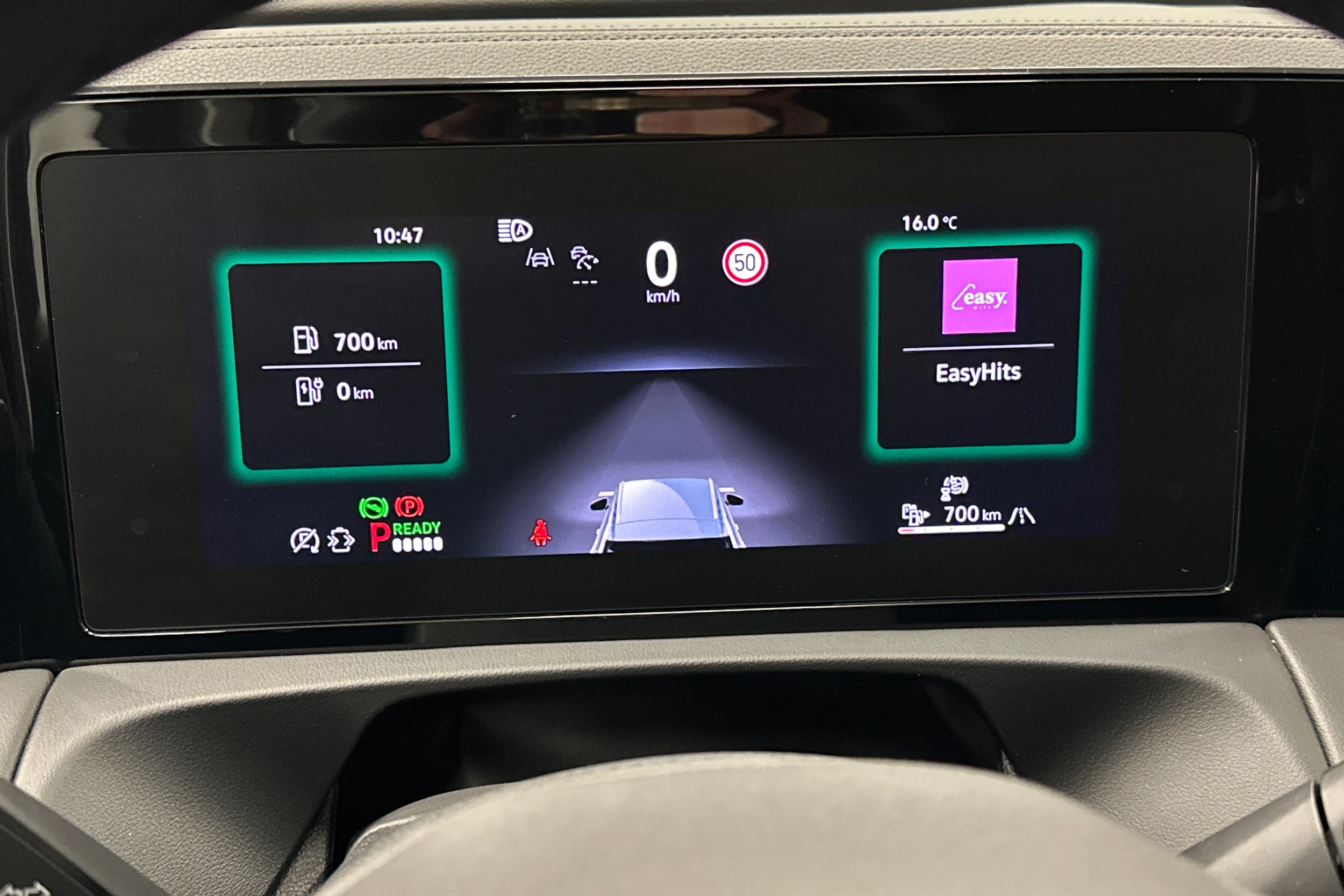oranssi Volkswagen Tiguan 2025 kuva 42.