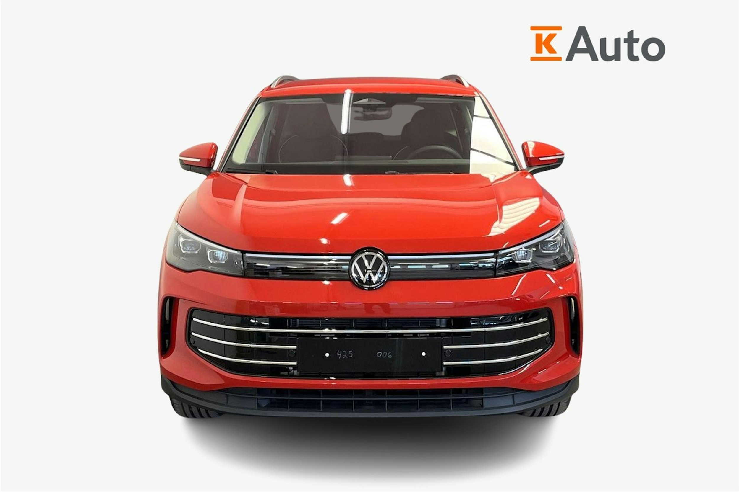 oranssi Volkswagen Tiguan 2025 kuva 2.
