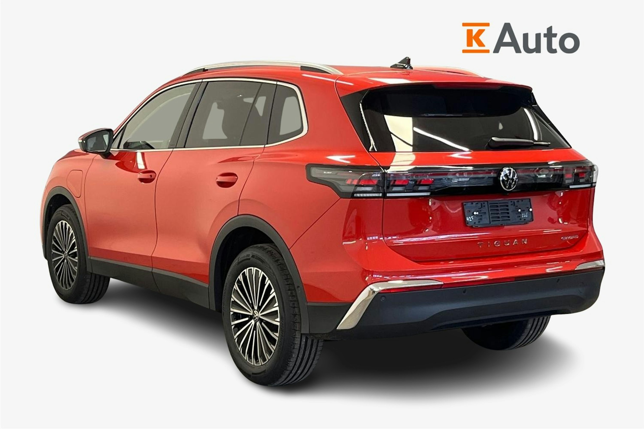 oranssi Volkswagen Tiguan 2025 kuva 4.