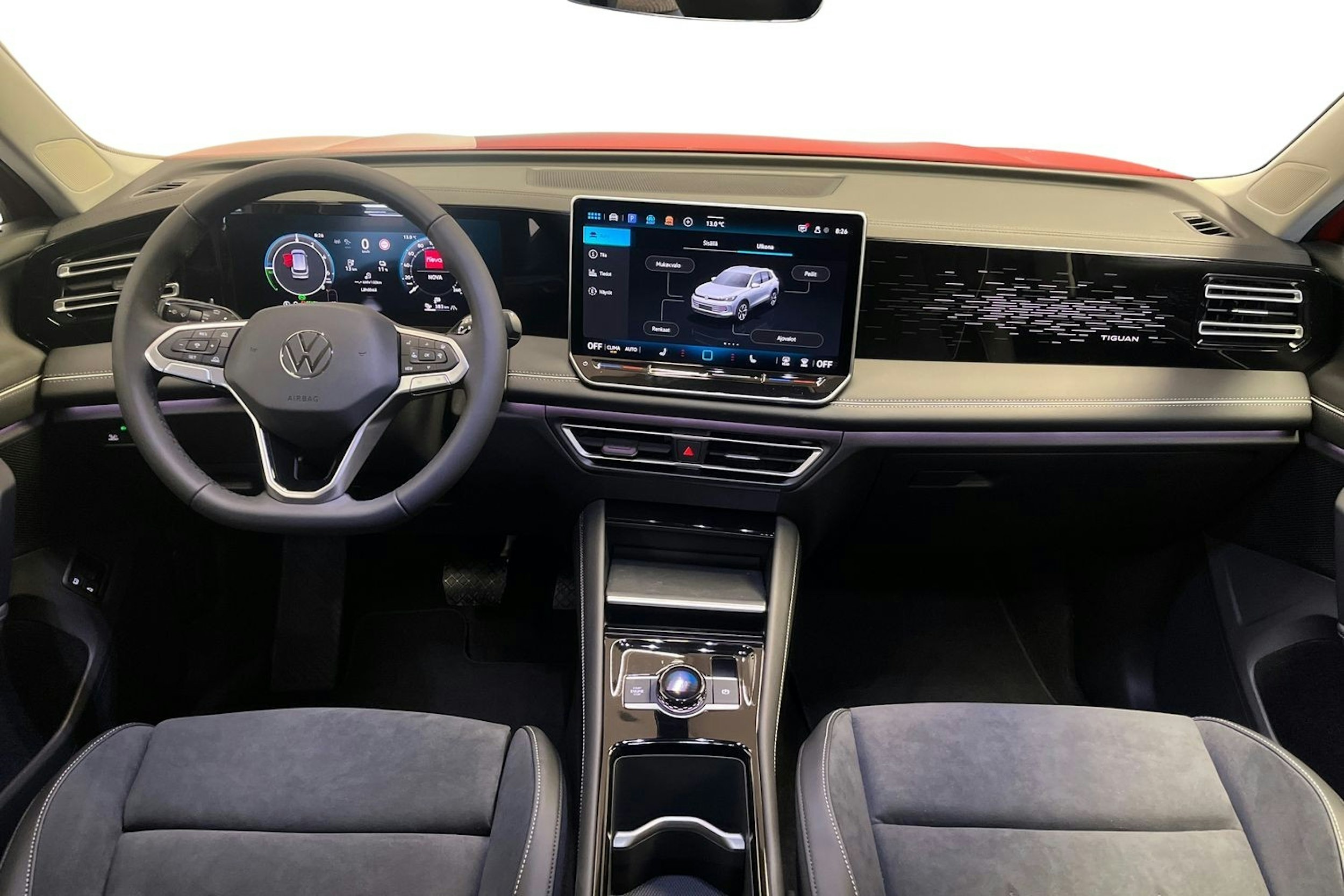 oranssi Volkswagen Tiguan 2025 kuva 7.