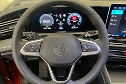 oranssi Volkswagen Tiguan 2025 kuva 8.