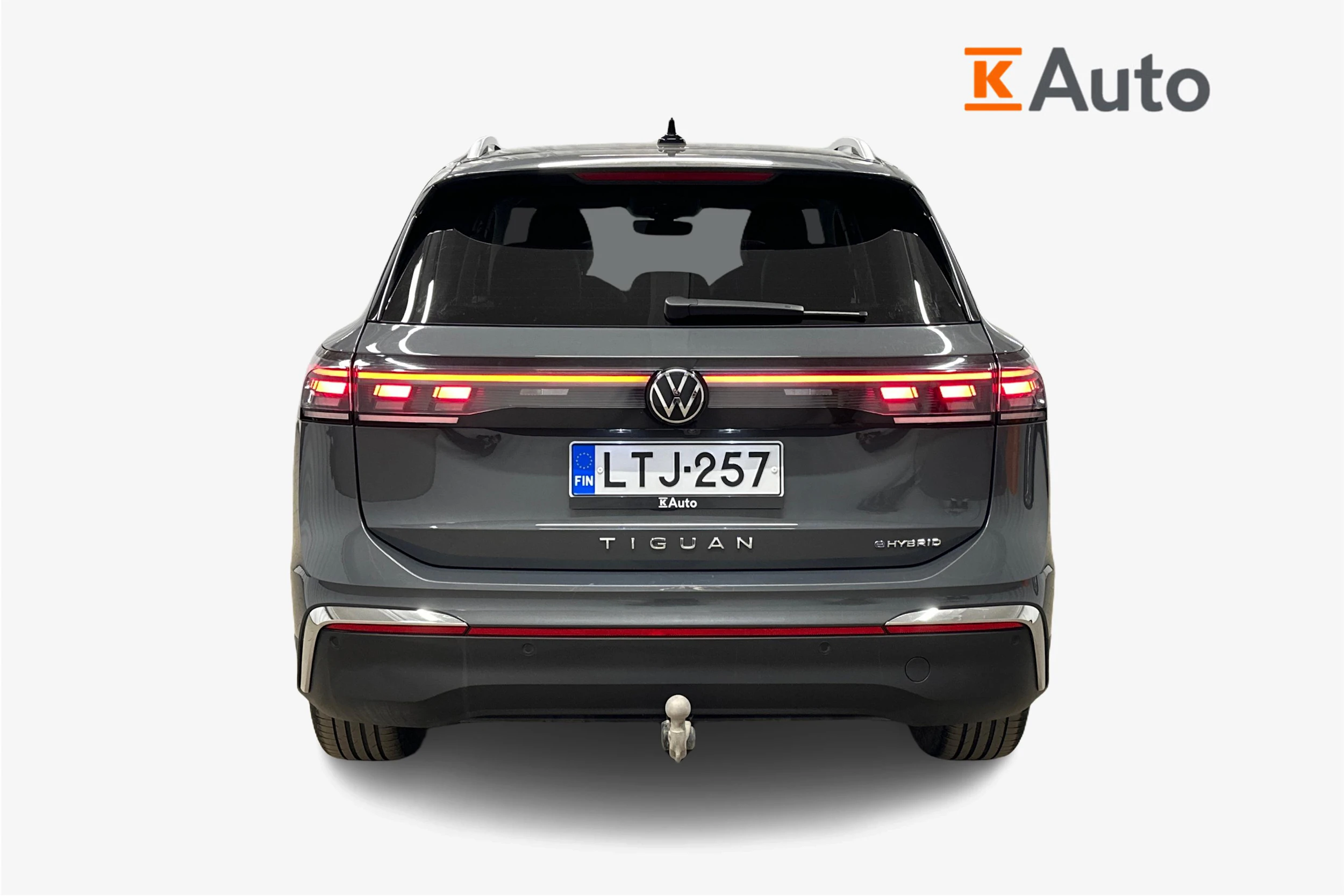 harmaa Volkswagen Tiguan 2025 kuva 3.