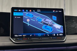 harmaa Volkswagen Tiguan 2025 kuva 16.