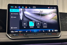 harmaa Volkswagen Tiguan 2025 kuva 17.