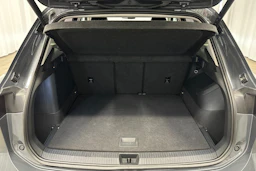 harmaa Volkswagen Tiguan 2025 kuva 22.