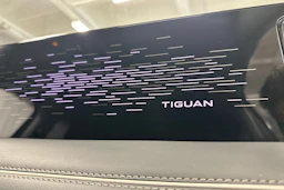 harmaa Volkswagen Tiguan 2025 kuva 27.