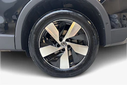 musta Volkswagen Tiguan 2025 kuva 9.