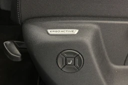harmaa Volkswagen Tiguan 2025 kuva 16.