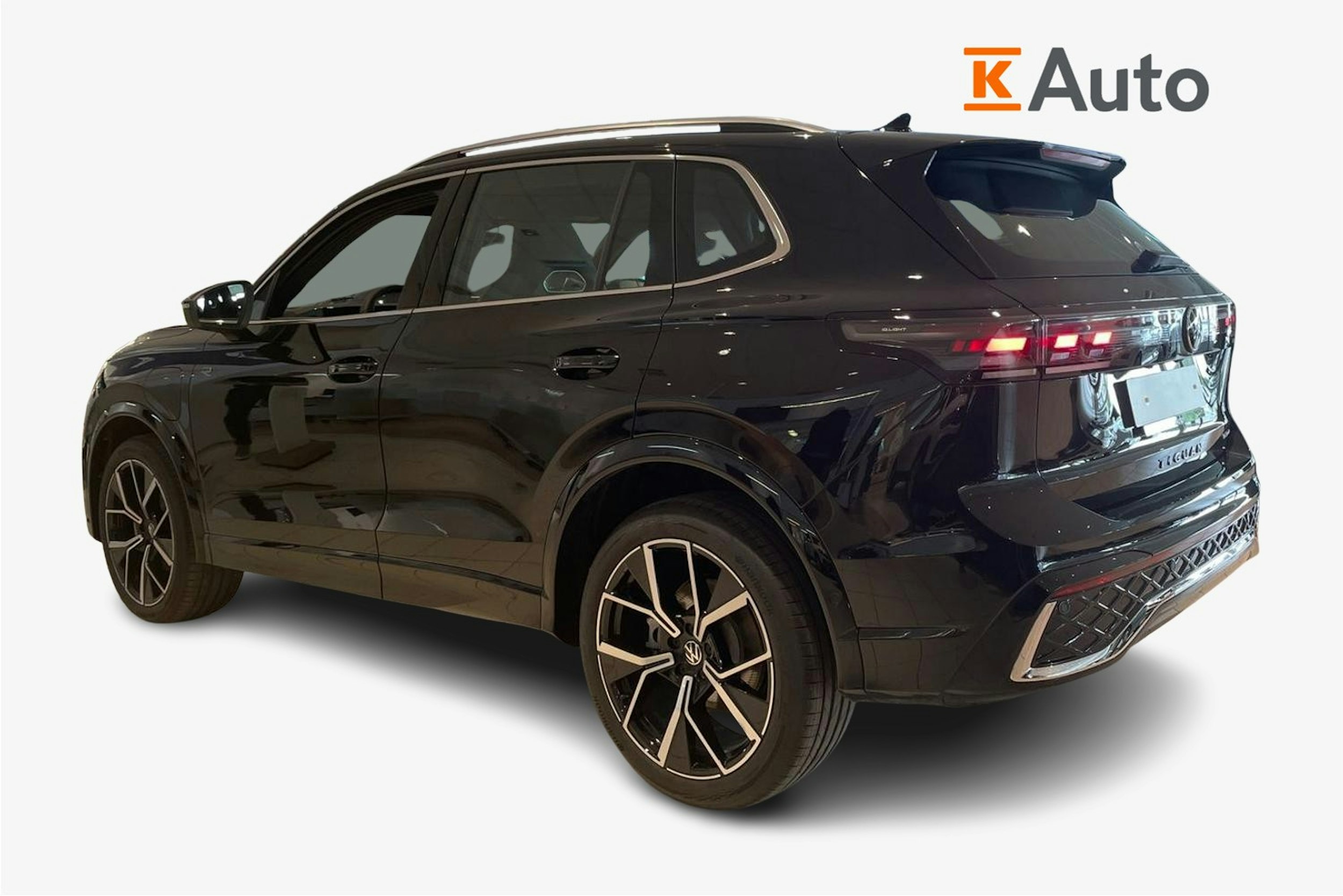 musta Volkswagen Tiguan 2025 kuva 2.