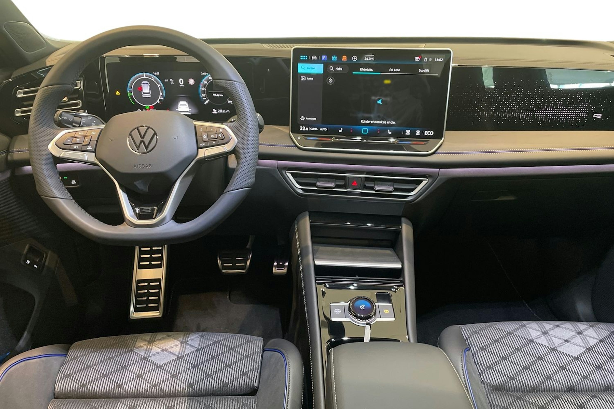 musta Volkswagen Tiguan 2025 kuva 7.
