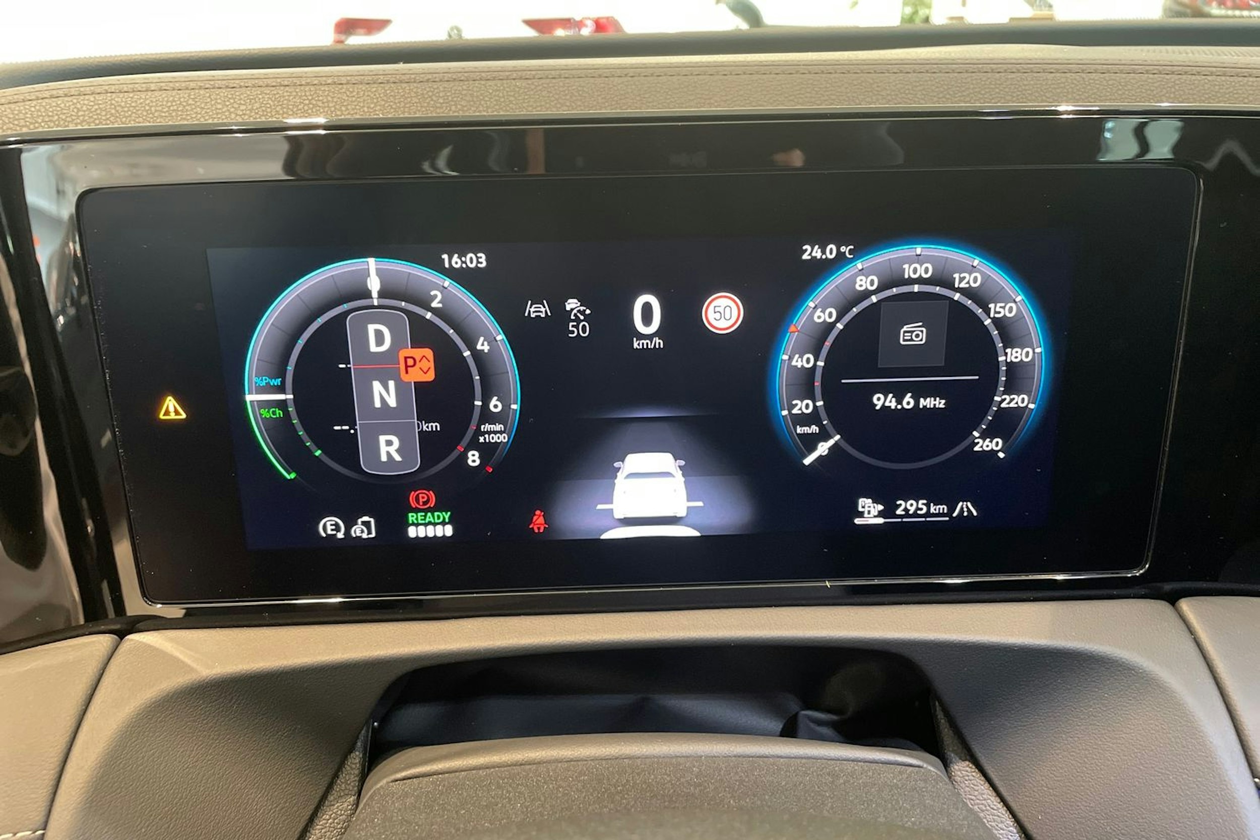 musta Volkswagen Tiguan 2025 kuva 11.