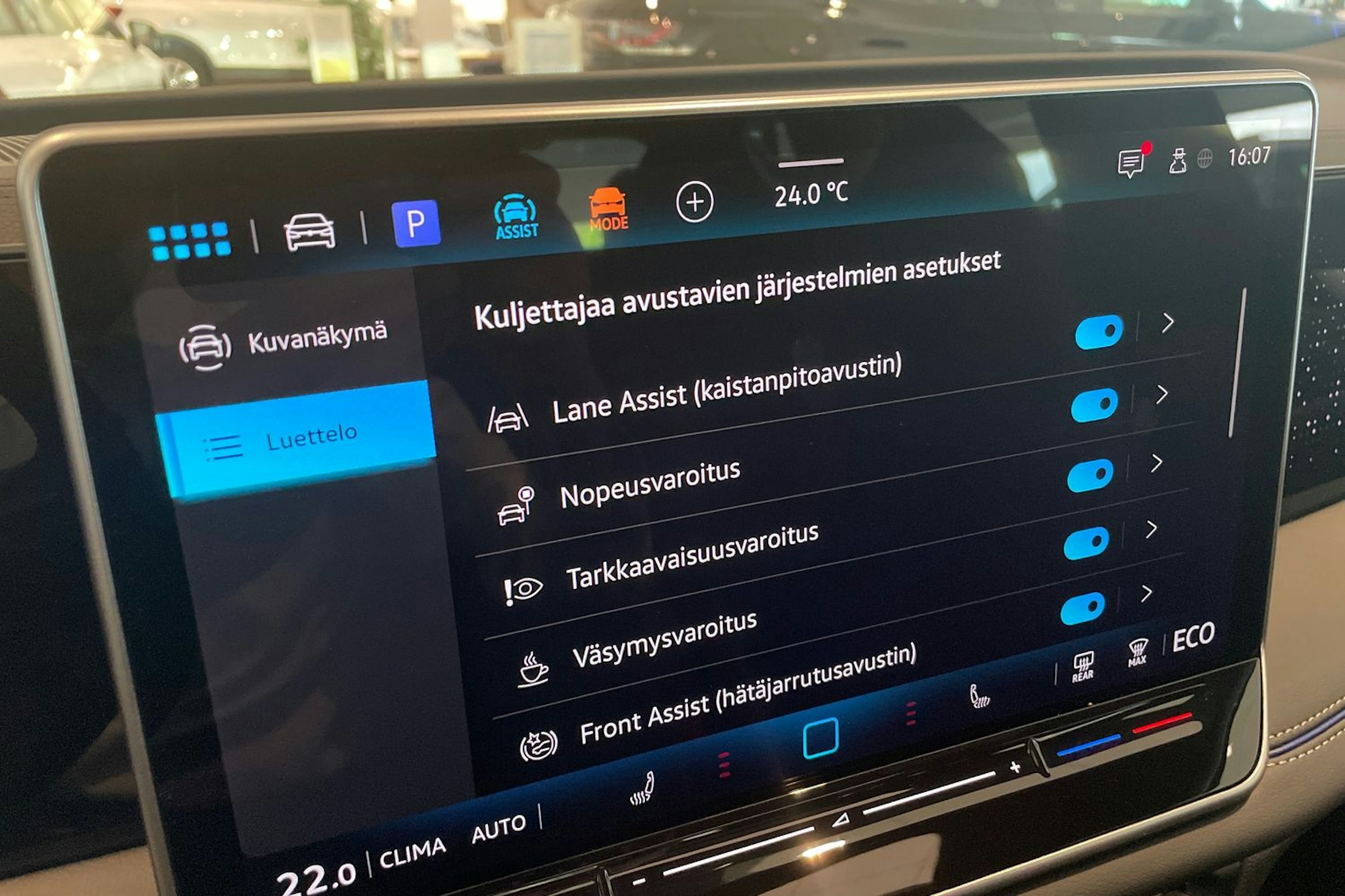 musta Volkswagen Tiguan 2025 kuva 21.