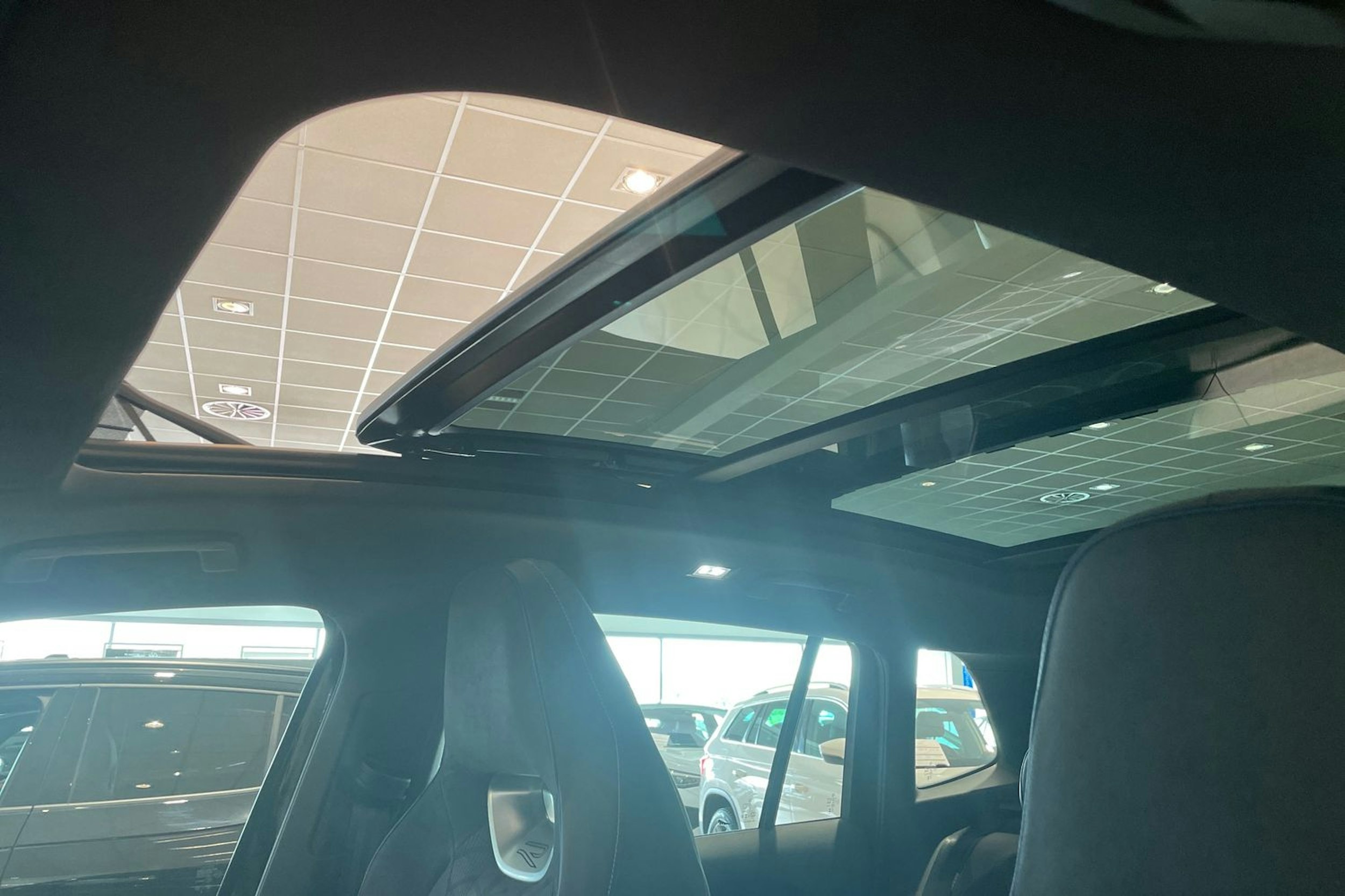 musta Volkswagen Tiguan 2025 kuva 29.