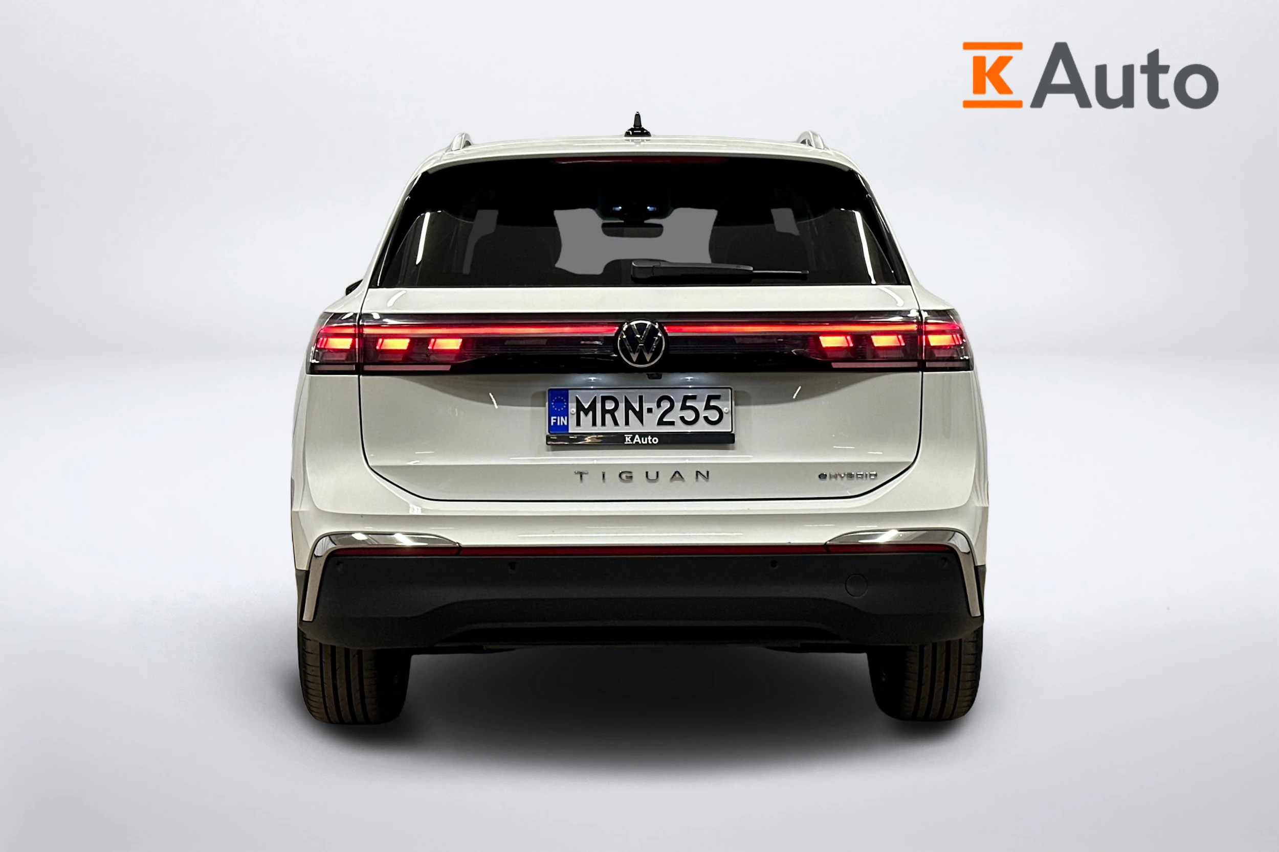 valkoinen Volkswagen Tiguan 2025 kuva 4.