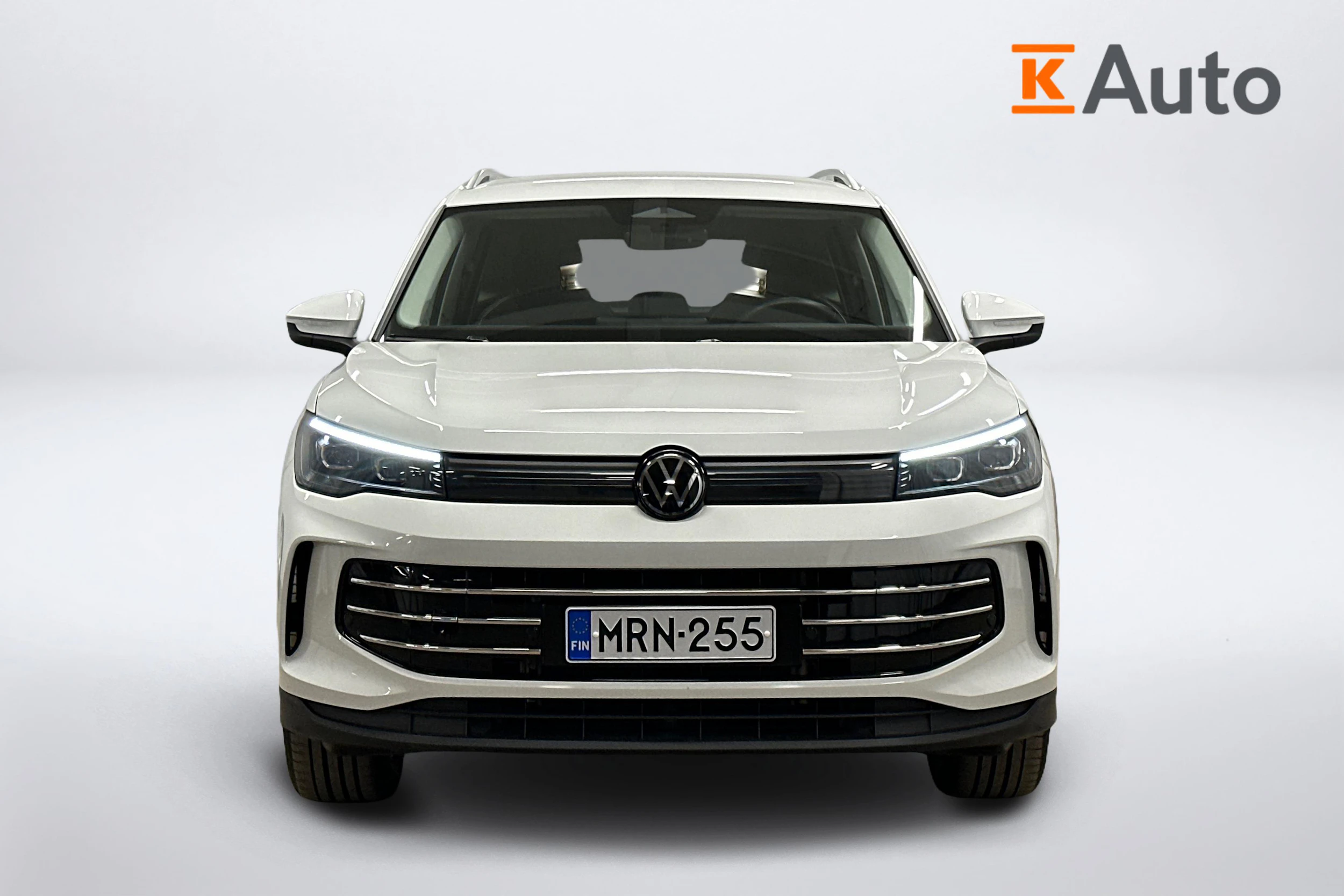 valkoinen Volkswagen Tiguan 2025 kuva 5.