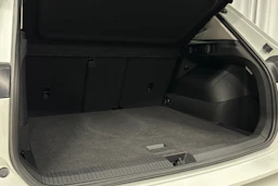 valkoinen Volkswagen Tiguan 2025 kuva 15.