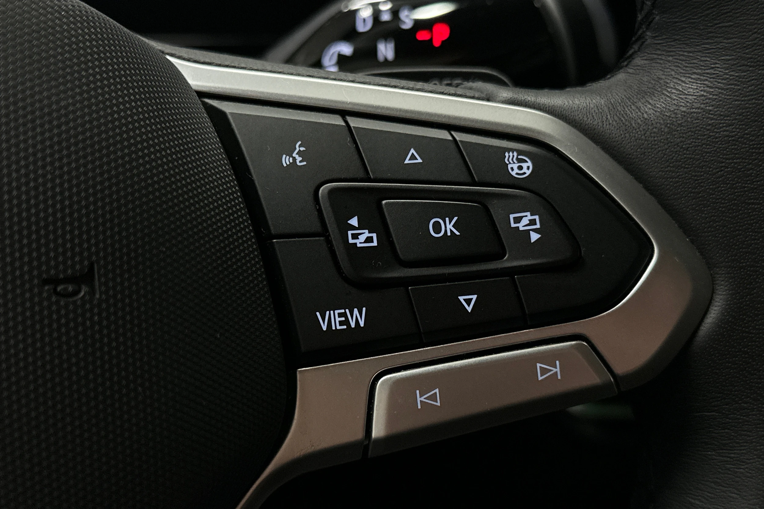 valkoinen Volkswagen Tiguan 2025 kuva 27.