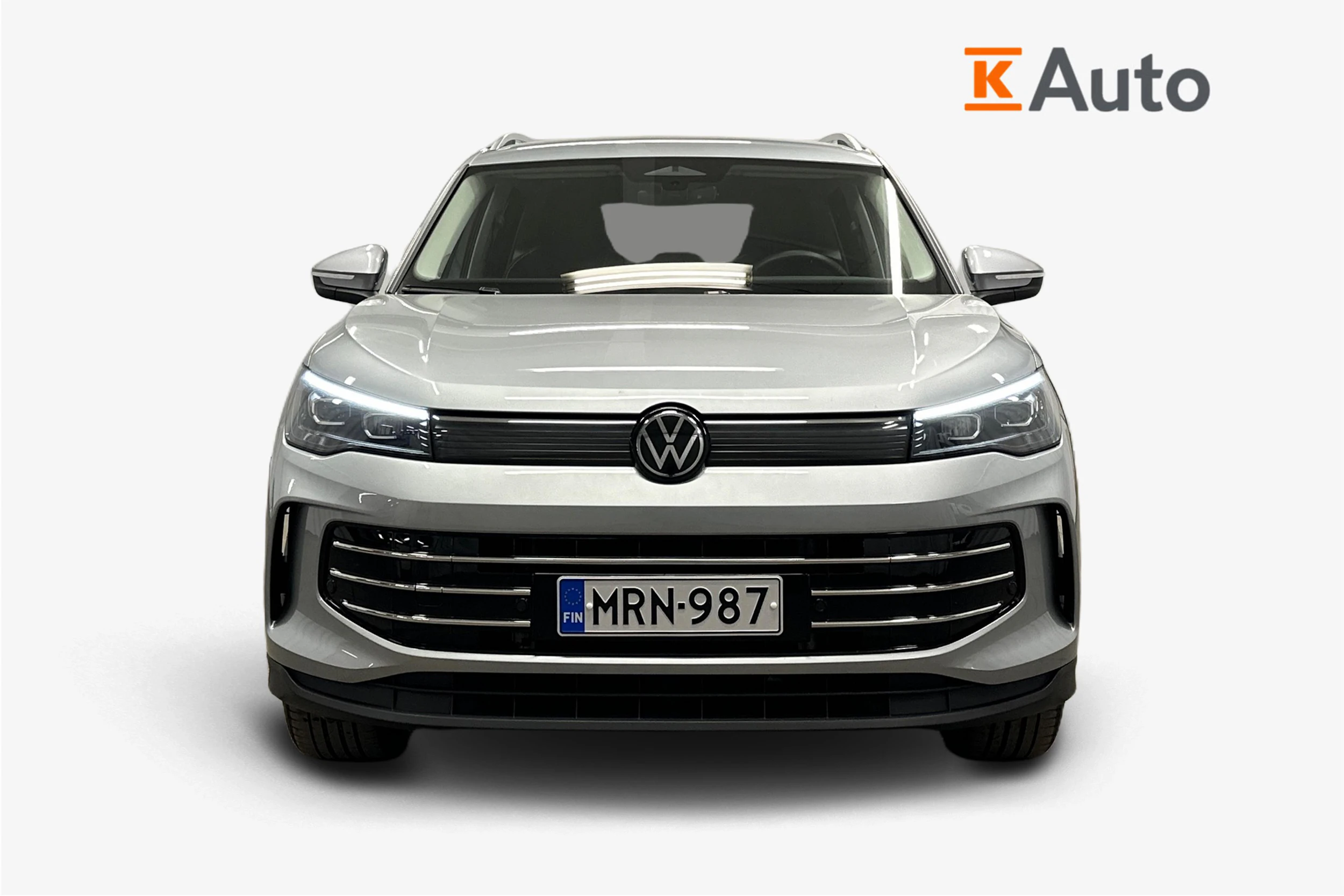 harmaa Volkswagen Tiguan 2025 kuva 4.