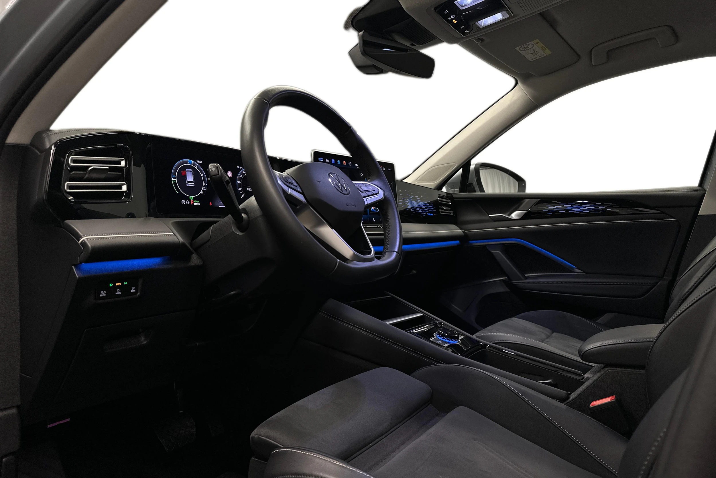 harmaa Volkswagen Tiguan 2025 kuva 6.