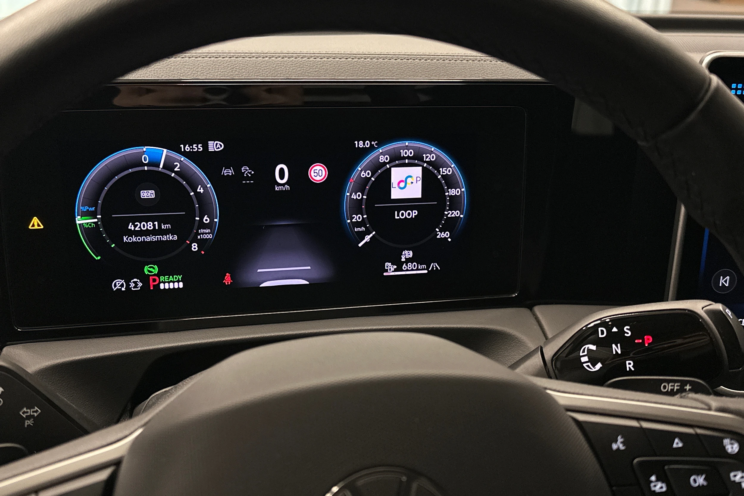 harmaa Volkswagen Tiguan 2025 kuva 19.
