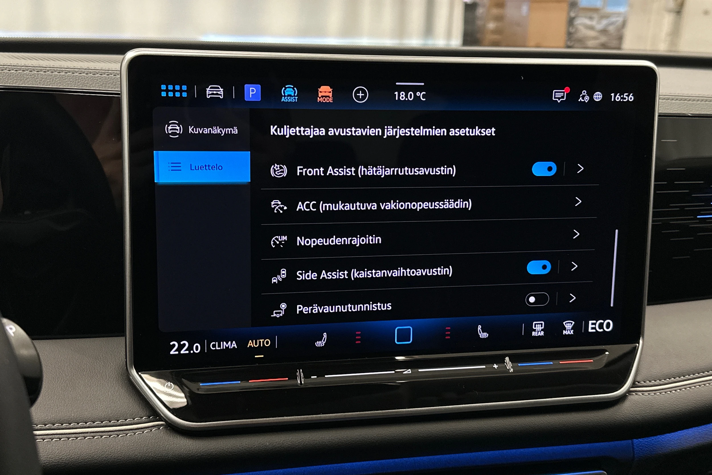 harmaa Volkswagen Tiguan 2025 kuva 22.
