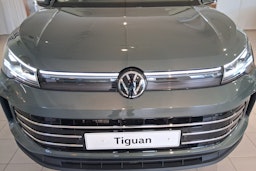 vihreä Volkswagen Tiguan 2025 kuva 11.