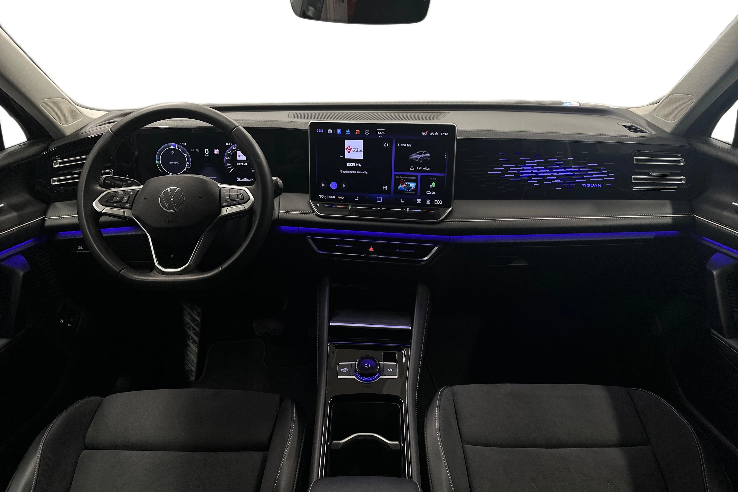 harmaa Volkswagen Tiguan 2025 kuva 7.
