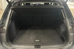 harmaa Volkswagen Tiguan 2025 kuva 11.