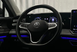 harmaa Volkswagen Tiguan 2025 kuva 16.