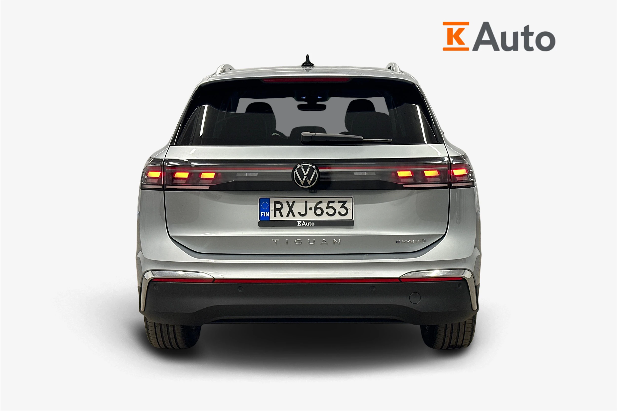 harmaa Volkswagen Tiguan 2025 kuva 3.