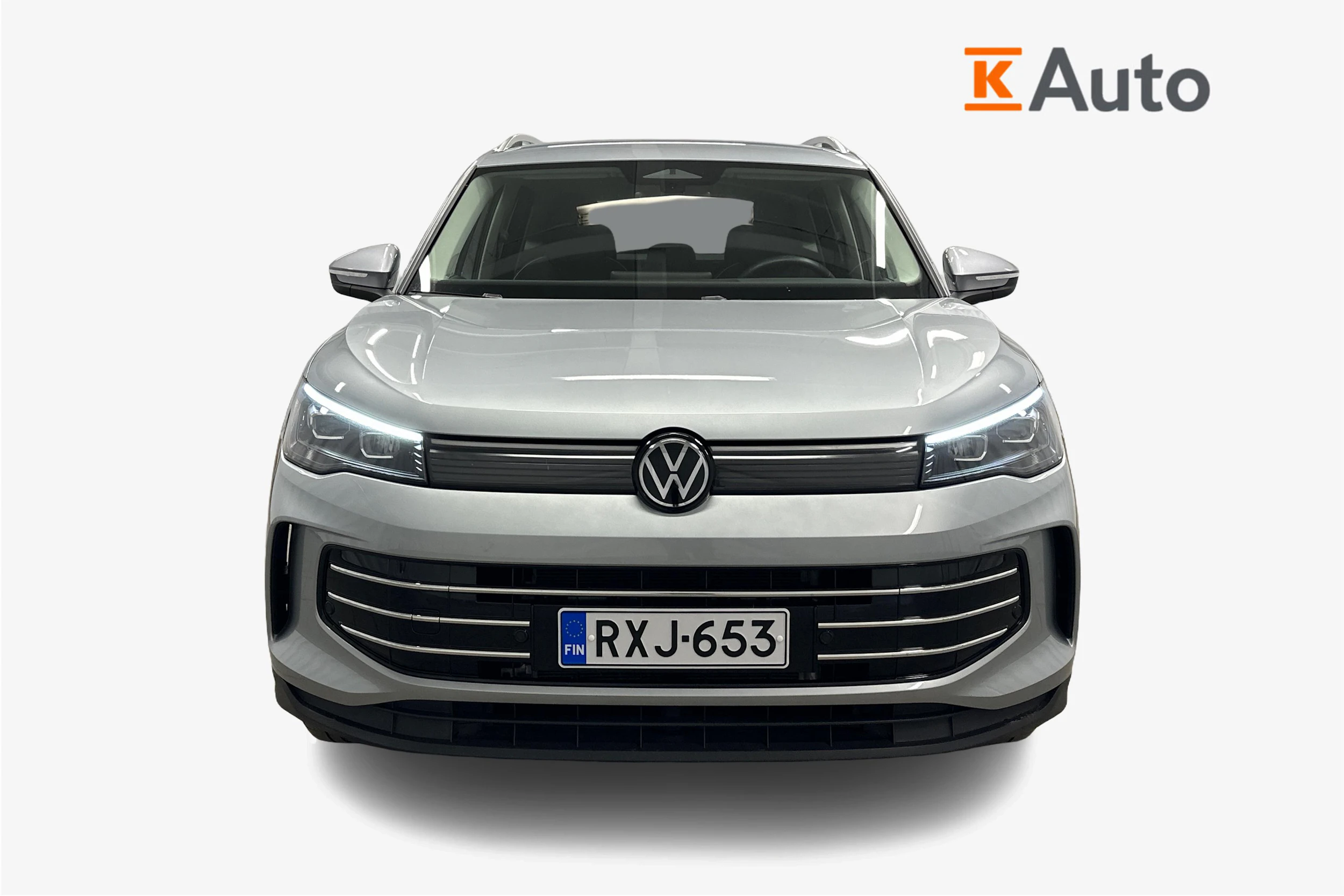 harmaa Volkswagen Tiguan 2025 kuva 4.