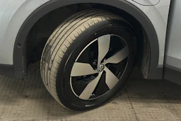 harmaa Volkswagen Tiguan 2025 kuva 10.