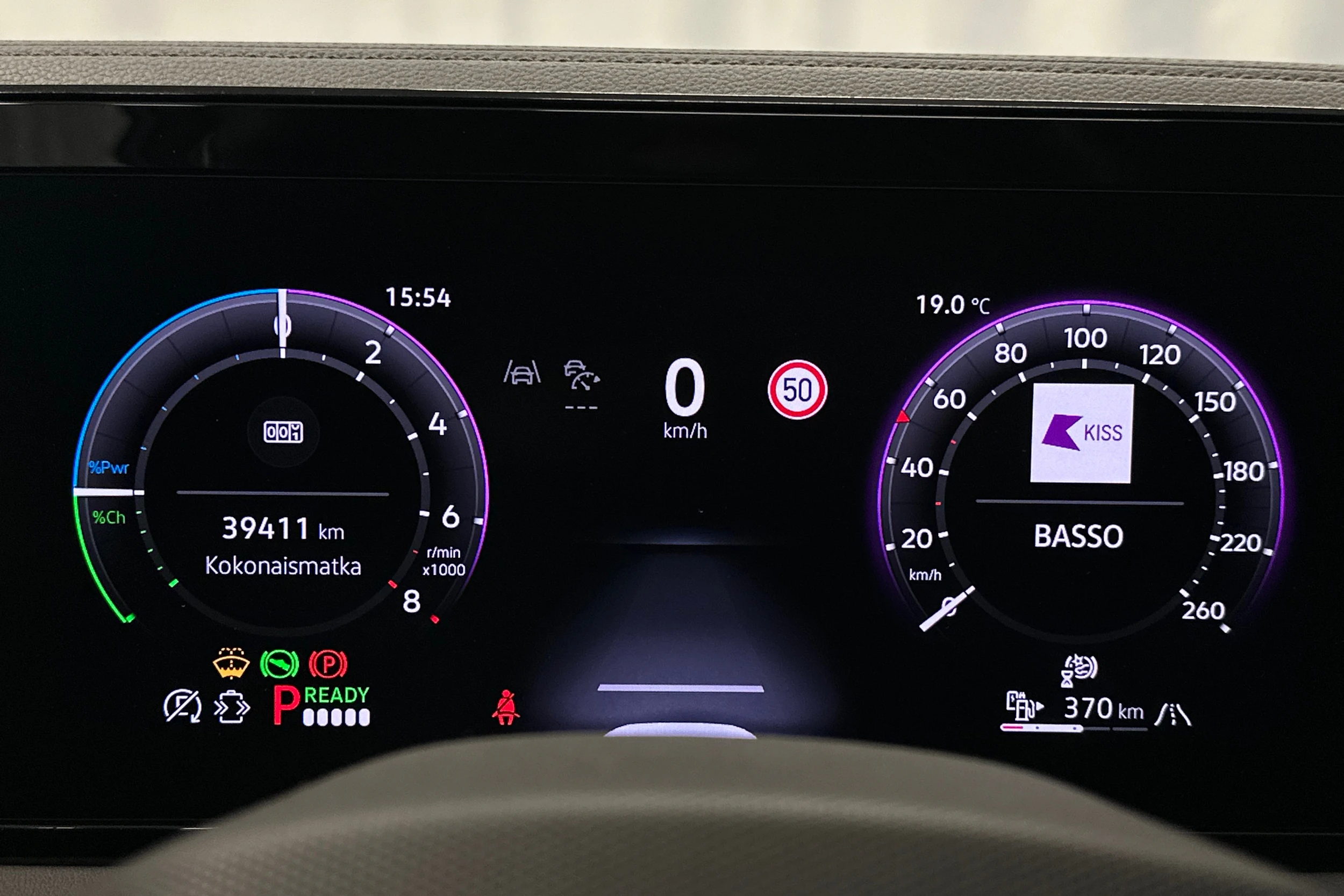 harmaa Volkswagen Tiguan 2025 kuva 13.