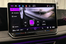 harmaa Volkswagen Tiguan 2025 kuva 26.