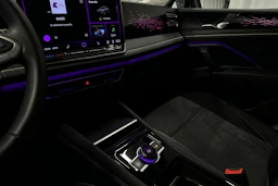 harmaa Volkswagen Tiguan 2025 kuva 29.
