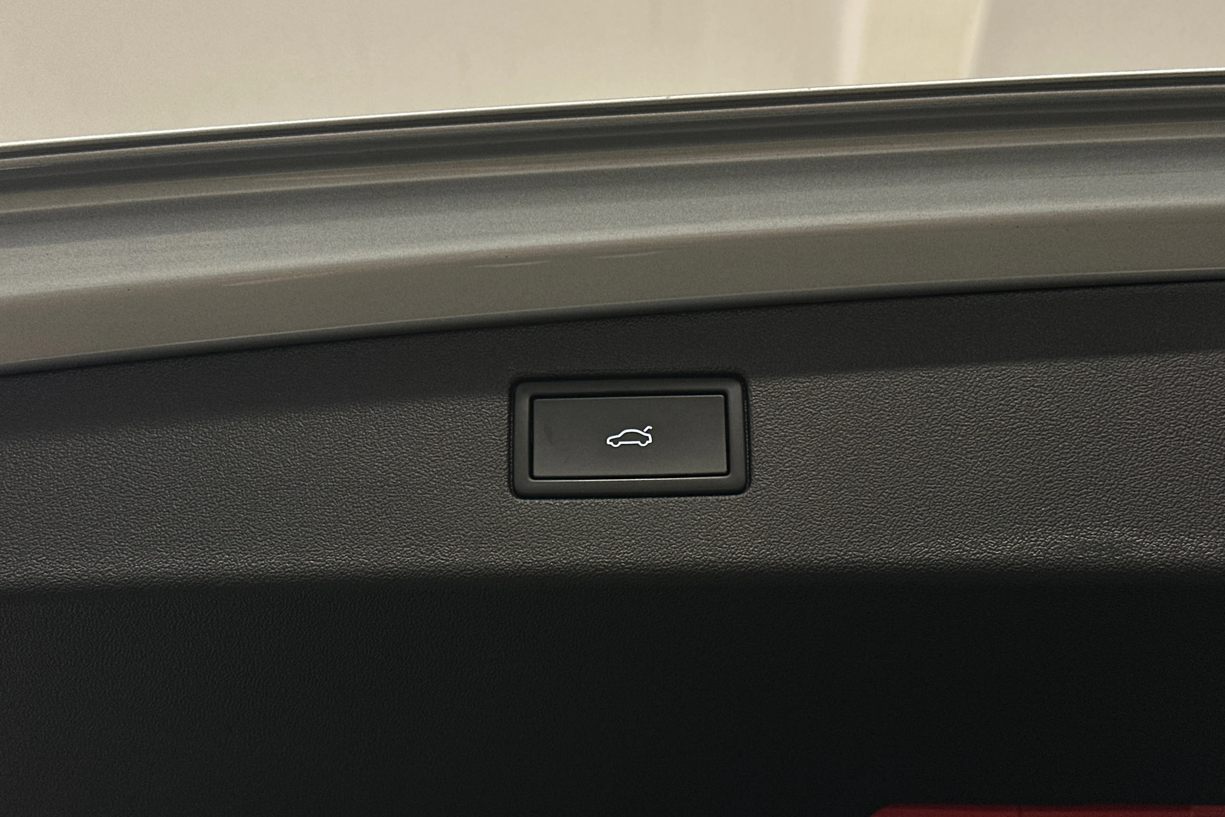 harmaa Volkswagen Tiguan 2025 kuva 35.