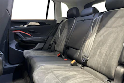 valkoinen Volkswagen Tiguan 2025 kuva 8.
