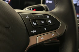 valkoinen Volkswagen Tiguan 2025 kuva 20.