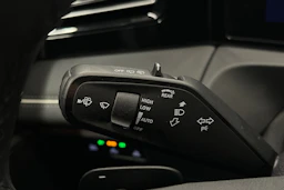 valkoinen Volkswagen Tiguan 2025 kuva 22.