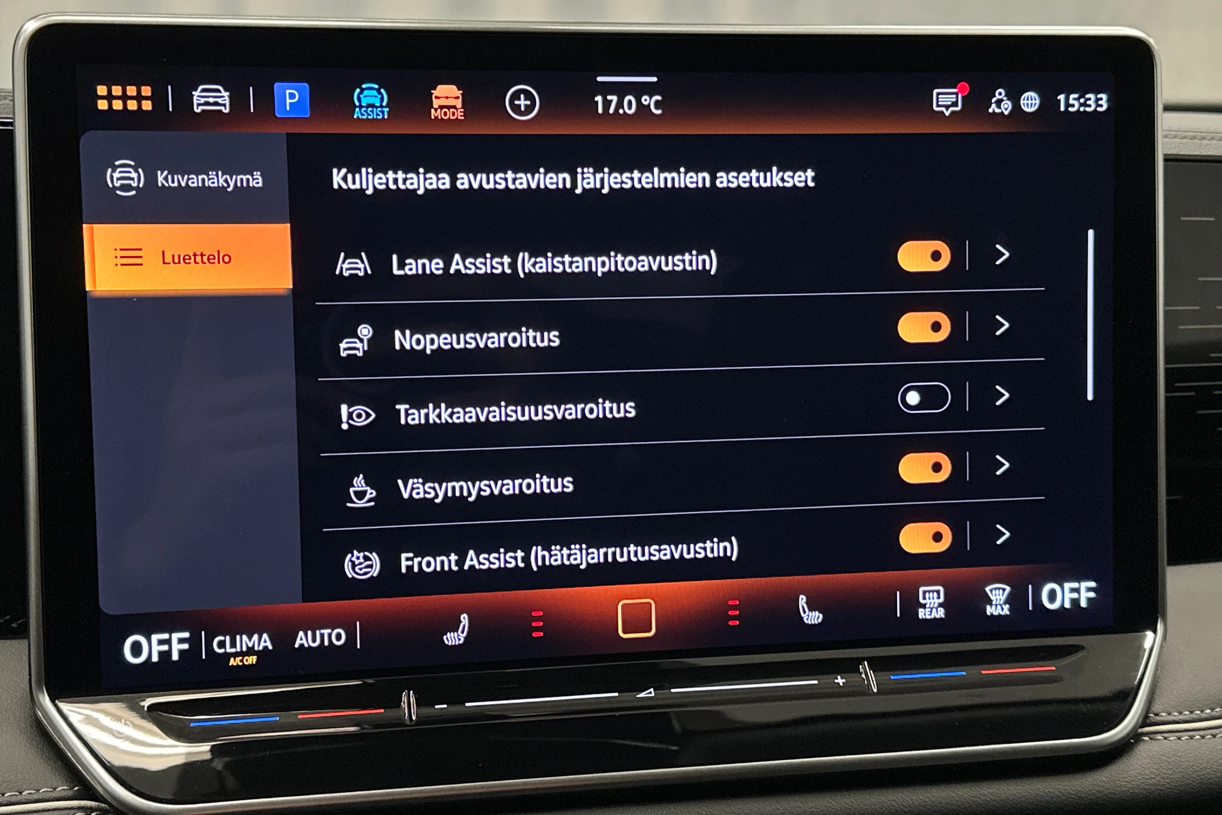 valkoinen Volkswagen Tiguan 2025 kuva 28.