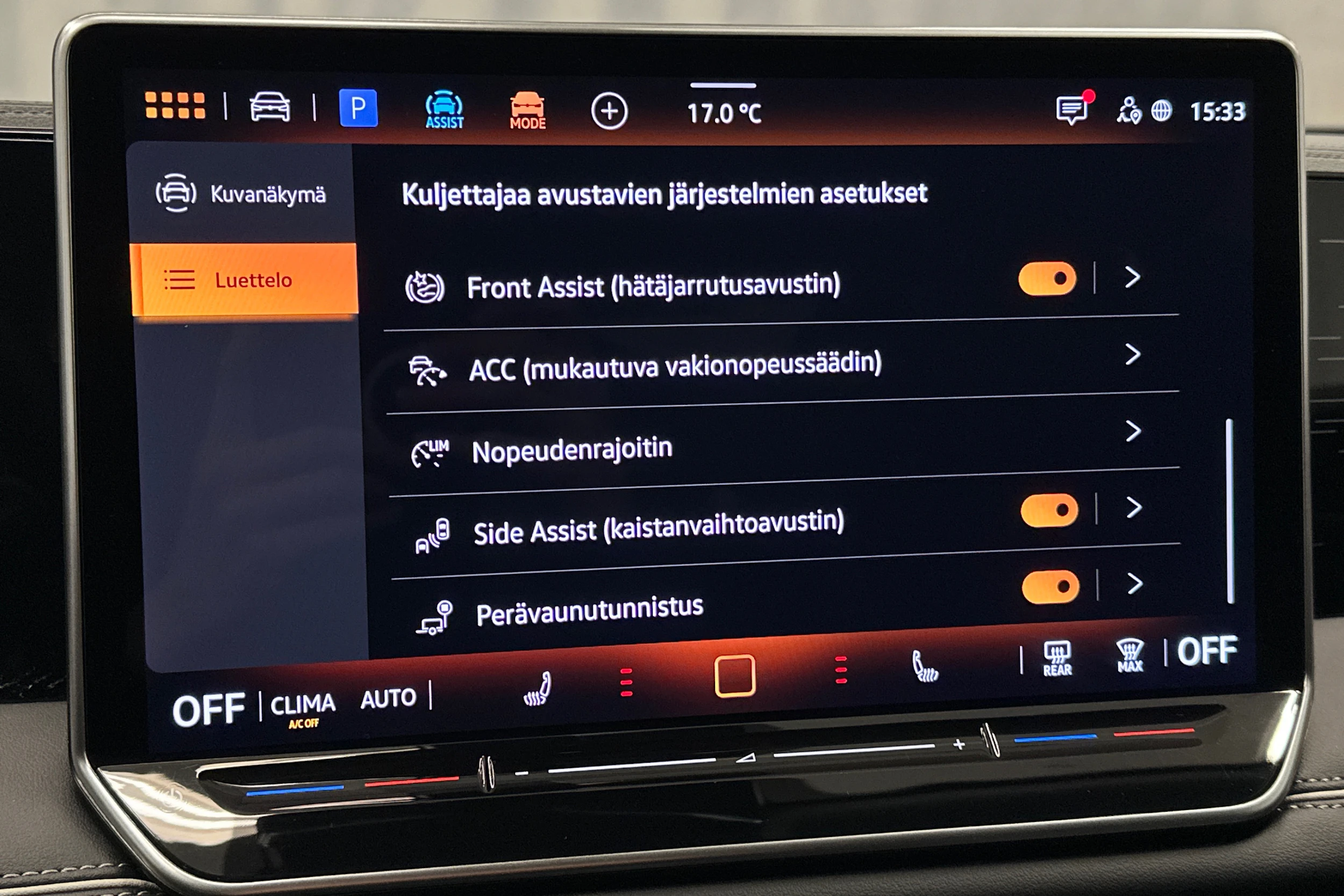 valkoinen Volkswagen Tiguan 2025 kuva 29.
