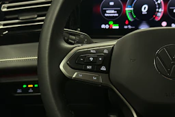 oranssi Volkswagen Tiguan 2025 kuva 11.